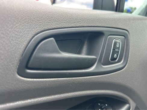 Used 2023 Ford Transit Connect XL FWD image 31