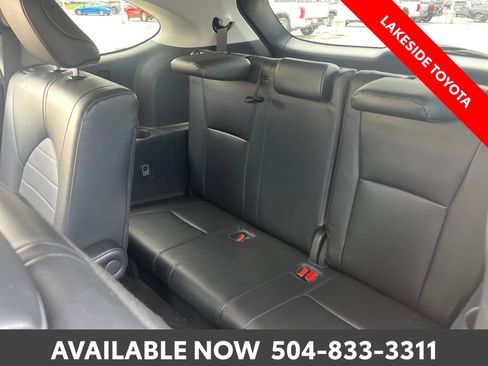 Certified 2024 Toyota Highlander XLE FWD image 24