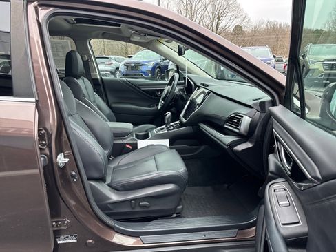 Certified 2022 Subaru Outback Limited image 39