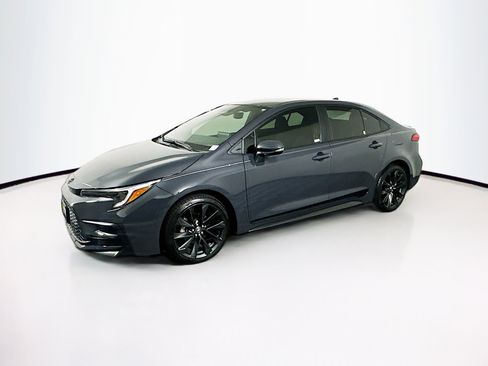 Used 2024 Toyota Corolla SE FWD image 4