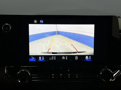 Certified 2023 Chevrolet Colorado Trail Boss w/ Technology Package image 9