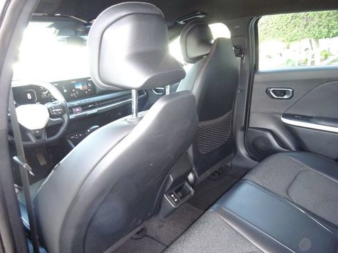Used 2025 Kia K4 GT-Line FWD image 19