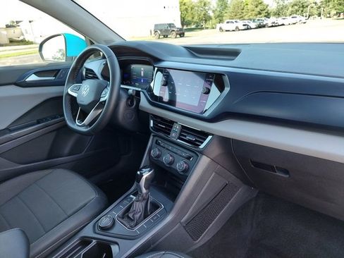 Used 2022 Volkswagen Taos SE image 24
