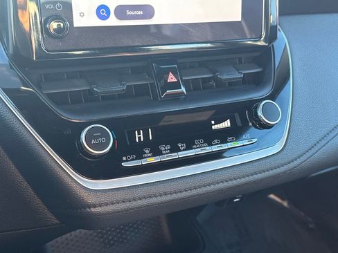 Used 2023 Toyota Corolla SE image 23