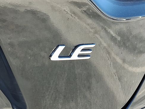 Certified 2025 Toyota Corolla LE image 31