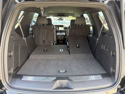 Used 2024 GMC Yukon Denali AWD/4WD image 25