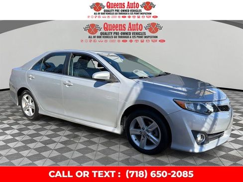 Used 2013 Toyota Camry SE image 9