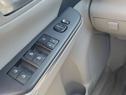 Used 2016 Toyota Camry LE FWD image 24