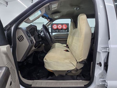 Used 2010 Ford F250 XL AWD/4WD image 11