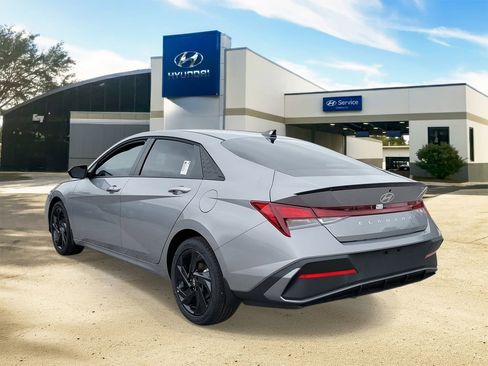 New 2026 Hyundai Elantra Sport image 3