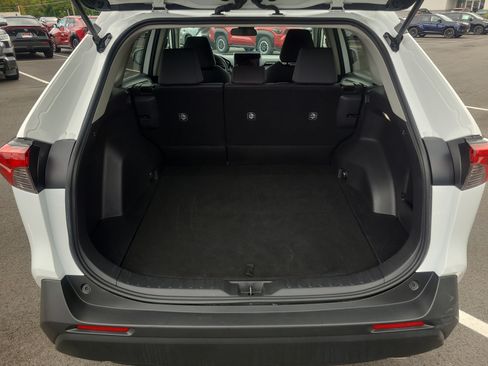 Certified 2025 Toyota RAV4 XLE AWD/4WD image 29