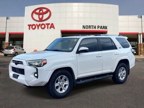 Used 2022 Toyota 4Runner SR5 RWD image 1