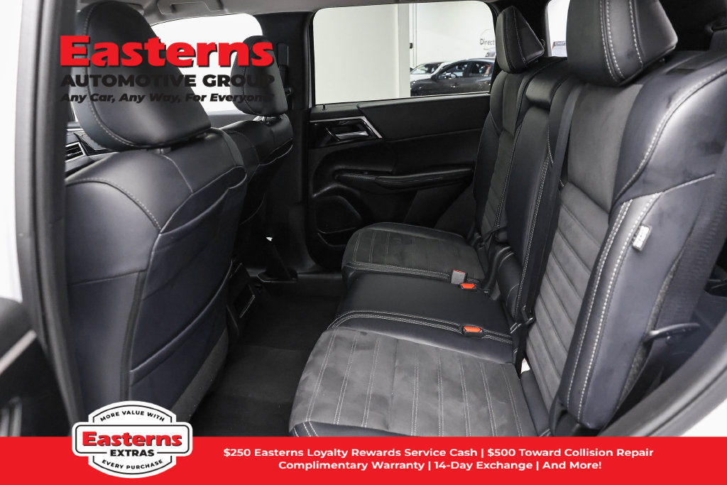 Used 2024 Mitsubishi Outlander SE FWD image 22