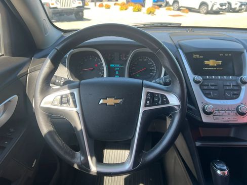 Used 2017 Chevrolet Equinox LT w/ Convenience Package AWD/4WD image 14