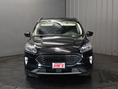 Used 2020 Ford Escape Titanium FWD image 2