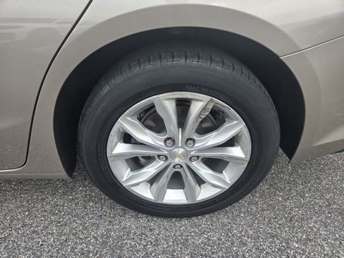 Used 2023 Chevrolet Malibu LT image 28