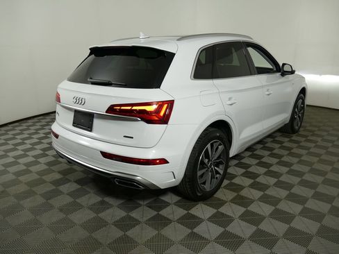 Used 2023 Audi Q5 2.0T Premium Plus w/ Premium Plus Package AWD/4WD image 3