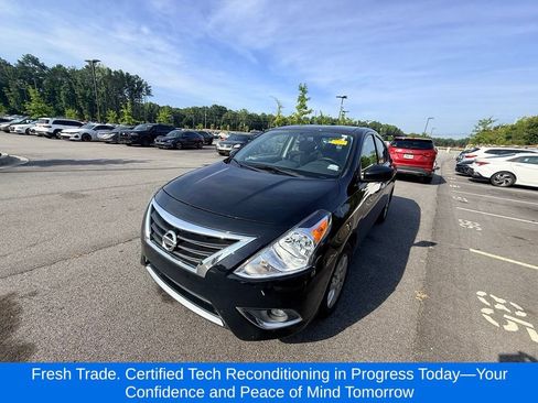 Used 2018 Nissan Versa SV w/ SV Special Edition Package FWD image 1