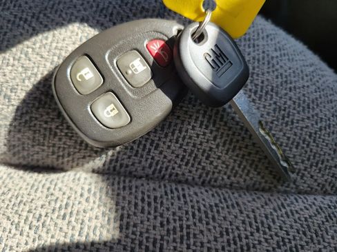 Used 2019 Chevrolet Express 3500 Extended w/ Driver Convenience Package image 32