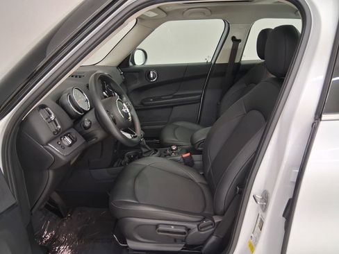 Used 2019 MINI Cooper Countryman FWD image 3