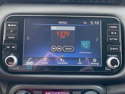 Used 2021 Nissan Kicks SR w/ SR Premium Package image 19