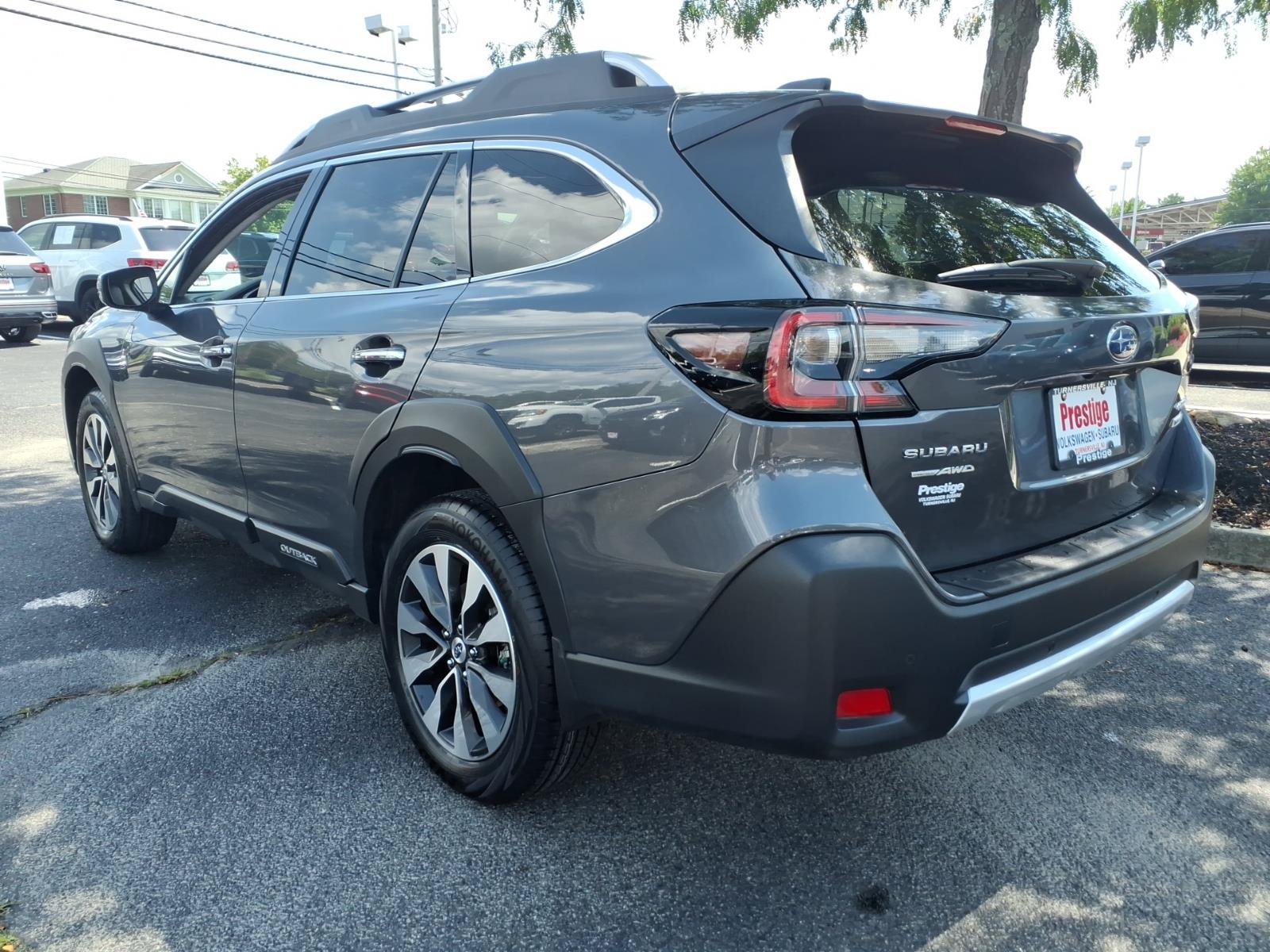 Certified 2025 Subaru Outback Touring XT AWD/4WD image 4