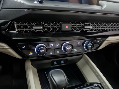 Certified 2025 Honda Accord EX-L image 24