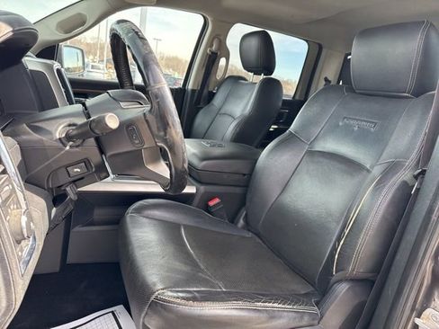 Used 2014 RAM 1500 Laramie w/ Convenience Group image 11