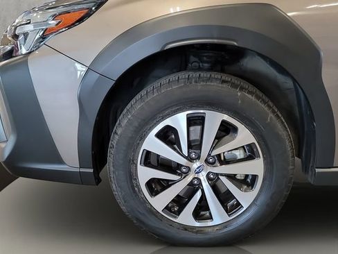Used 2024 Subaru Outback Premium AWD/4WD image 9