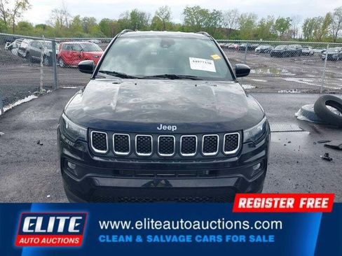 Used 2023 Jeep Compass Latitude AWD/4WD image 24