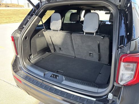 Used 2023 Ford Explorer ST-Line image 33