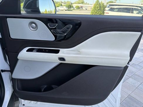 Certified 2024 Lincoln Aviator Black Label w/ Dynamic Handling Package AWD/4WD image 16