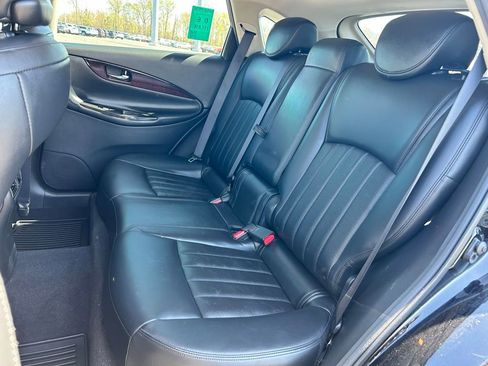 Used 2017 INFINITI QX50 AWD w/ Technology Package image 16