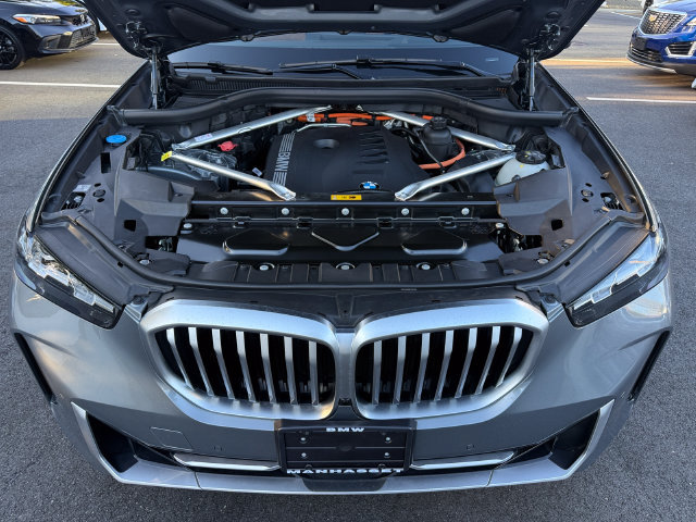 Certified 2024 BMW X5 xDrive50e w/ Premium Package AWD/4WD image 27