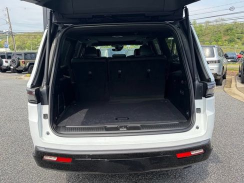 New 2026 Jeep Grand Wagoneer L 4WD image 6