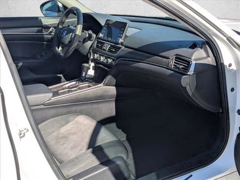 Used 2019 Honda Accord LX image 19
