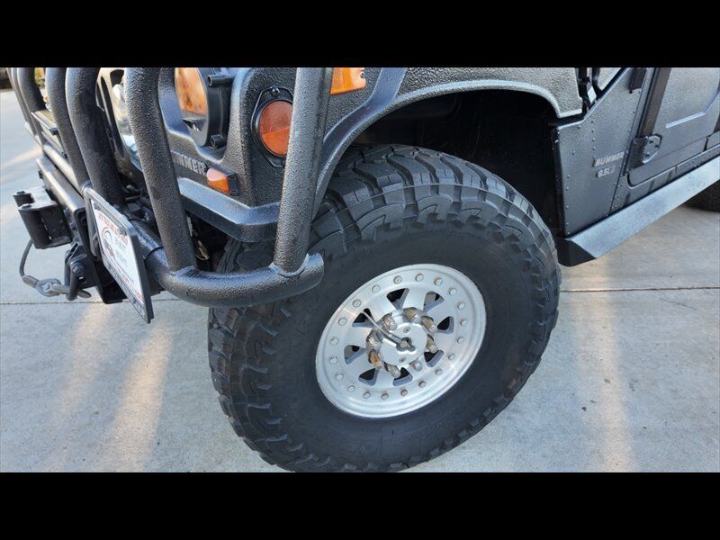 Used 1997 HUMMER H1 4-Door Wagon AWD/4WD image 4