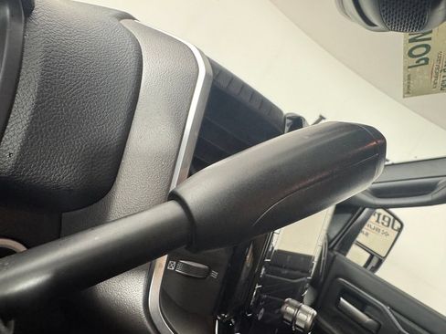 Used 2025 RAM 2500 Big Horn AWD/4WD image 22