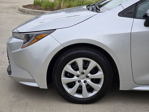 Used 2024 Toyota Corolla LE FWD image 6