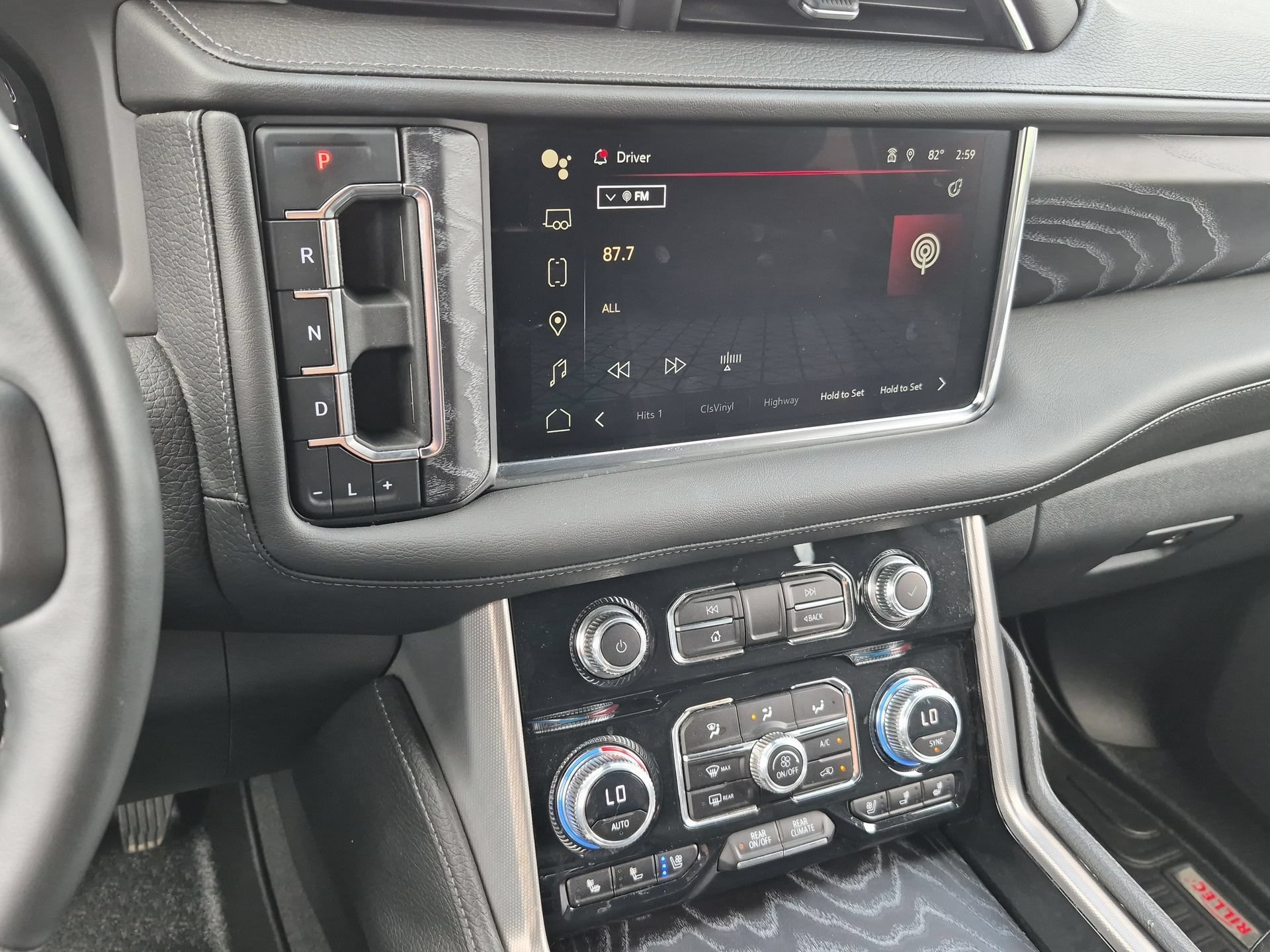 Certified 2023 GMC Yukon XL Denali w/ LPO, Floor Liner Package AWD/4WD image 13
