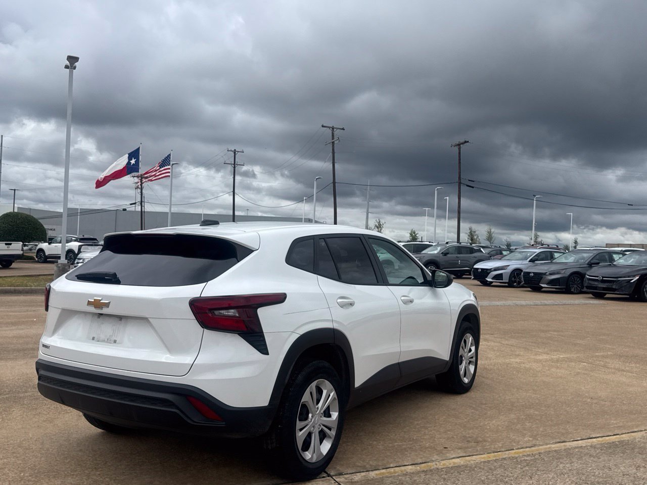 Used 2025 Chevrolet Trax LS FWD image 22