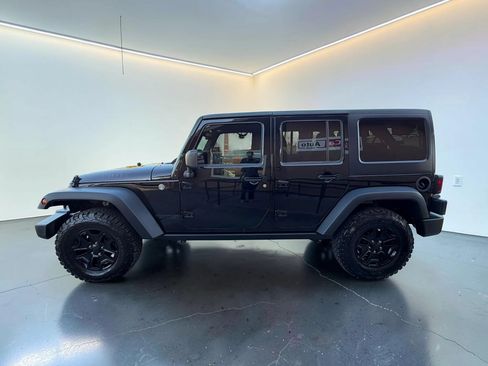 Used 2017 Jeep Wrangler Unlimited Sport AWD/4WD image 6