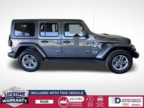 Used 2020 Jeep Wrangler Unlimited Sahara w/ Dual Top Group AWD/4WD image 2