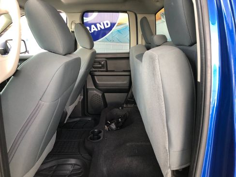 Used 2018 RAM 1500 Express w/ Express Value Package AWD/4WD image 11