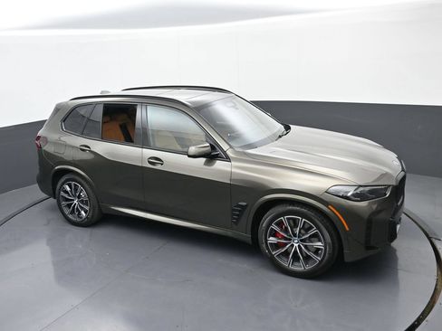 New 2026 BMW X5 xDrive50e w/ M Sport Package AWD/4WD image 29