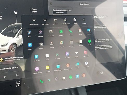 Used 2024 Tesla Model Y Long Range image 5