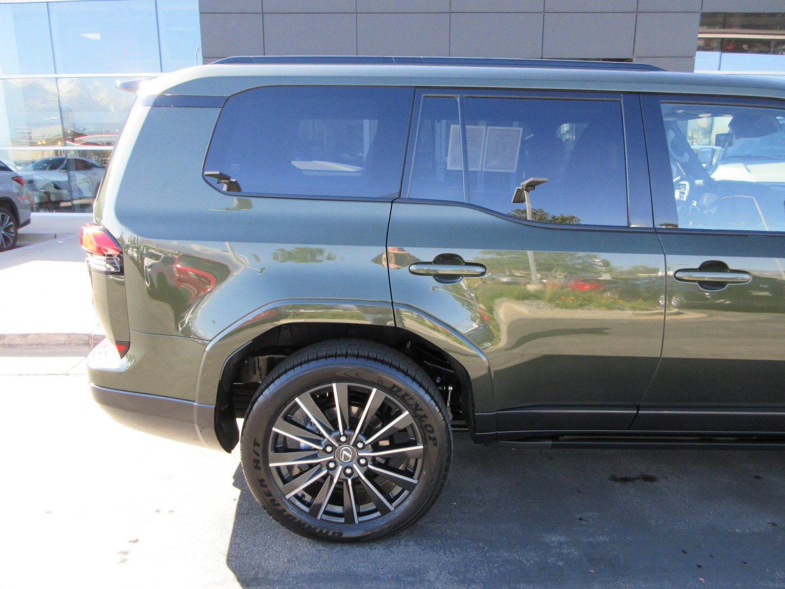 Used 2026 Lexus GX 550 w/ Accessory Package (2T) AWD/4WD image 10