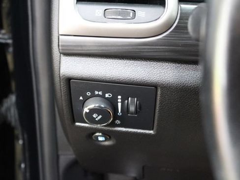 Used 2021 Jeep Grand Cherokee Laredo X AWD/4WD image 15