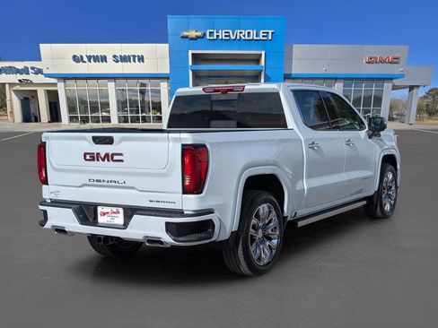 New 2026 GMC Sierra 1500 Denali w/ Denali Reserve Package image 8