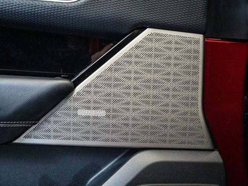 Used 2021 Land Rover Range Rover Velar R-Dynamic S image 27